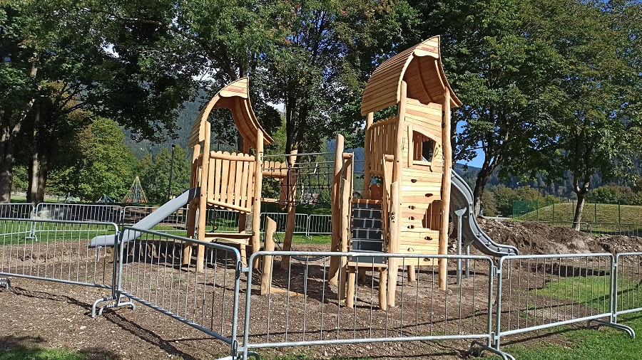 Nuovo gioco per bambini al Parco della Pineta di Pinzolo