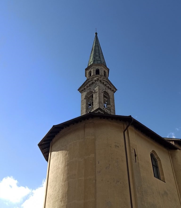 Sono passati ormai 4 anni ma la croce del campanile di Pinzolo…