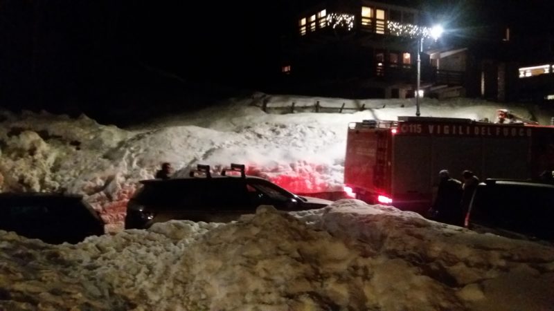 Parcheggi selvaggi a Campiglio impediscono il passaggio ai Vigili del Fuoco