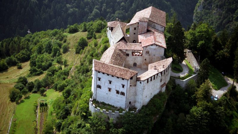 Stagione 2019 per i castelli provinciali ma non per Castel Stenico (-4,7%): visitatelo, è bellissimo!!!