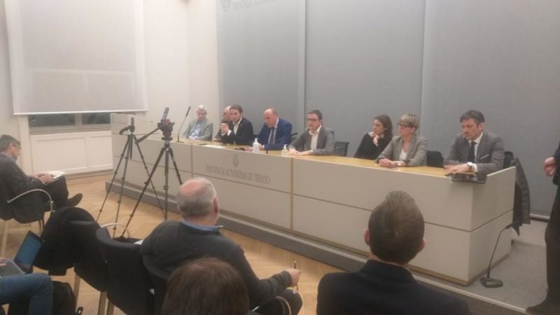 Coronavirus, nuova ordinanza: lunedì riaprono asili, scuole e università. Rafforzate le misure di prevenzione