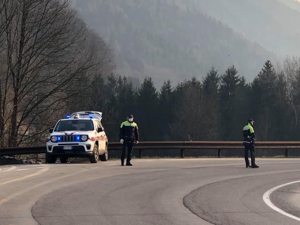 Polizia Locale – Controlli in corso lungo la #SS239. Rispettate le prescrizioni, siamo in prima linea per voi