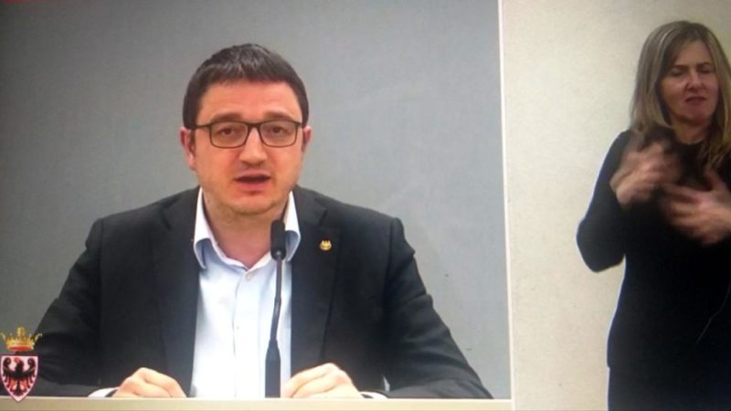 Oggi 17 decessi e 45 nuovi contagiati. Cresce il supporto delle imprese trentine