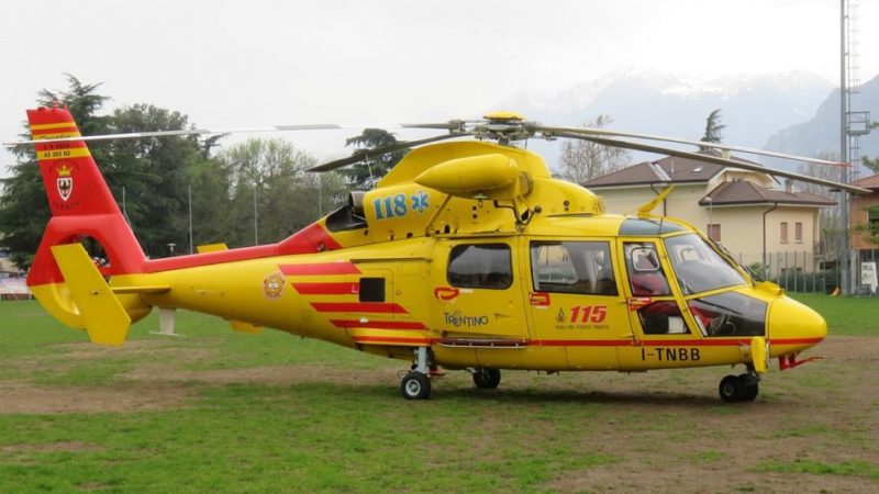 Cade mentre arrampica vicino a Madonna di Campiglio: intervento del soccorso con l’elicottero…