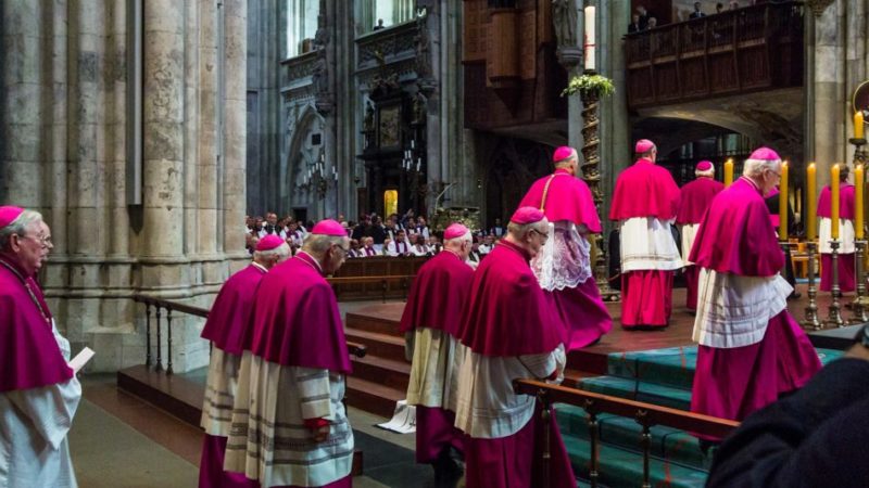 Don Ivan Maffeis: La Chiesa italiana non ha alcuna volontà di strappare col governo…