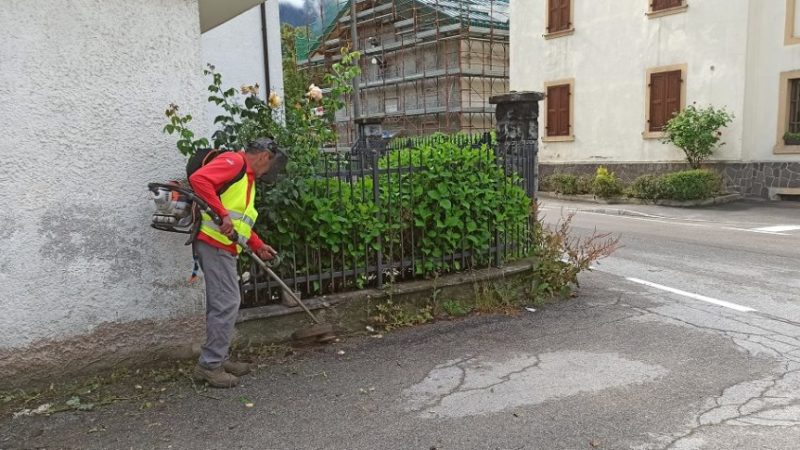 Iniziati i lavori di pulizia delle strade di Pinzolo.