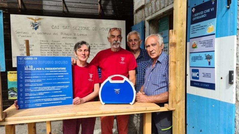 Il kit anti Covid-19 predisposto dal CAI  in distribuzione in tutti i rifugi della SAT