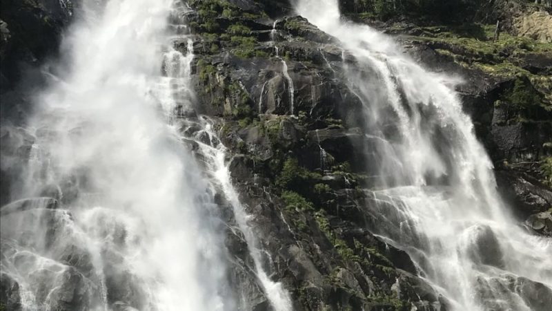 Causa annunciato maltempo, il primo appuntamento con le giornate “Green day”, previsto domani in Val Genova, è stato cancellato