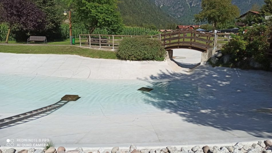 Il bacino in fase di riempimento