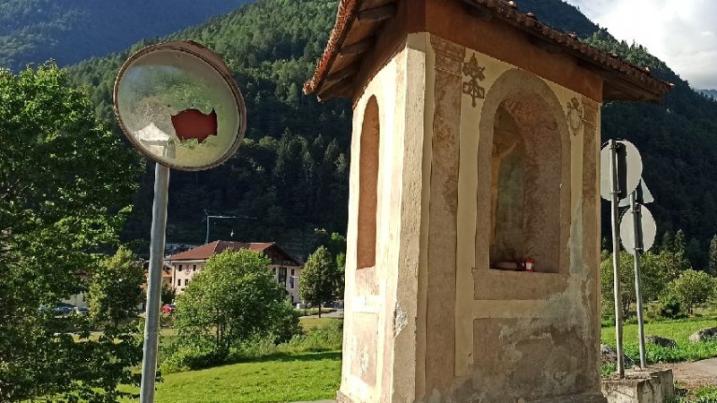 A proposito del Capitèl da Ronch…mi piace ricordare che la sua “sopravvivenza”, davanti all’usura del tempo