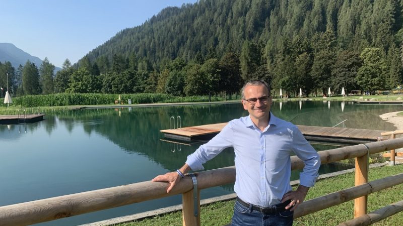 L’assessore Diego Binelli e il “suo” biolago alla Pineta