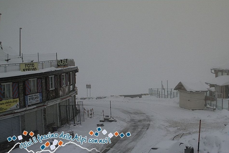 Tappa del Giro d’Italia Pinzolo-Laghi di Cancano: se “salta” lo Stelvio è pronto il Mortirolo