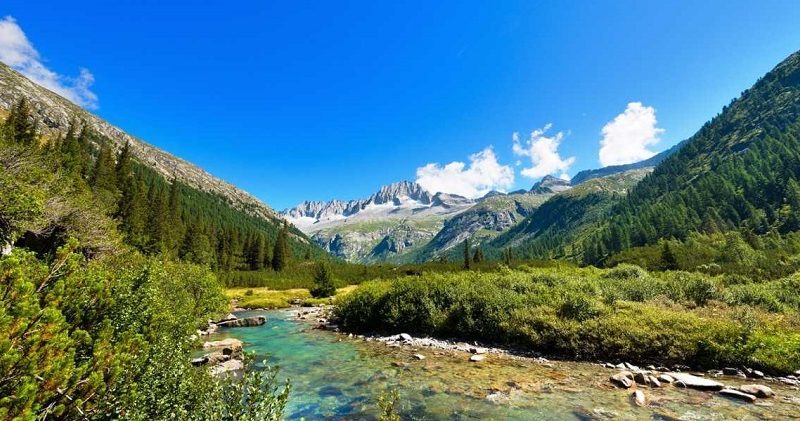 Leggo la lettera di Sergio Merz. L’inizio fa ben sperare, quando dice che al peggio non c’è mai fine