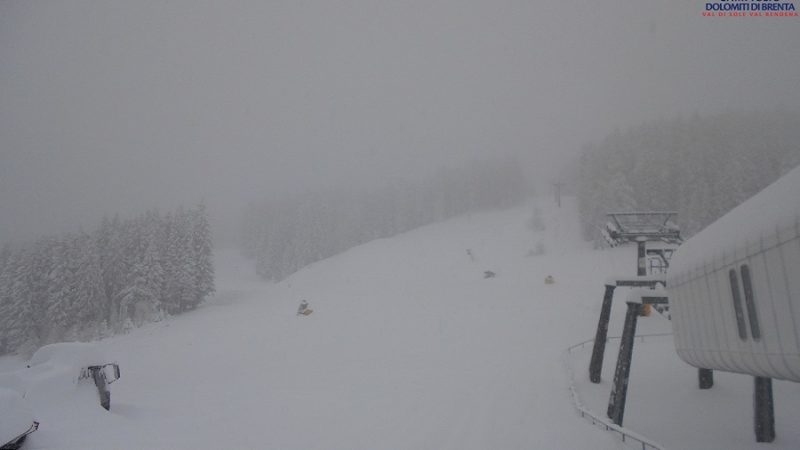 Continua a nevicare sulla skiarea Campiglio