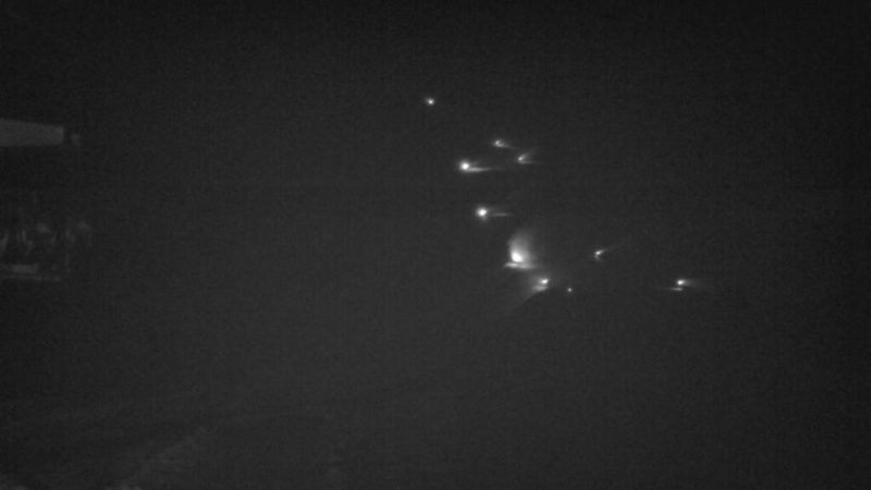 Al ghiacciaio Presena si continua a produrre neve