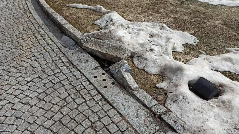 Pinzolo – La neve in paese si sta sciogliendo…