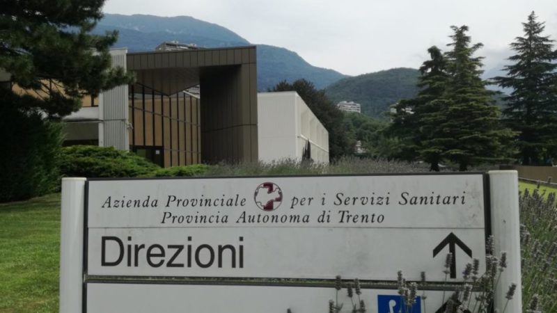 Carlo Valduga alla guida della chirurgia di Tione