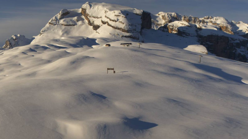 Moltissima neve al Grostè: e si aprisse per il ponte del 2 giugno?