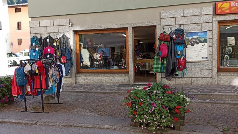 “Bonomi – Abbigliamento sportivo e tempo libero” si è trasferito in Corso Trento