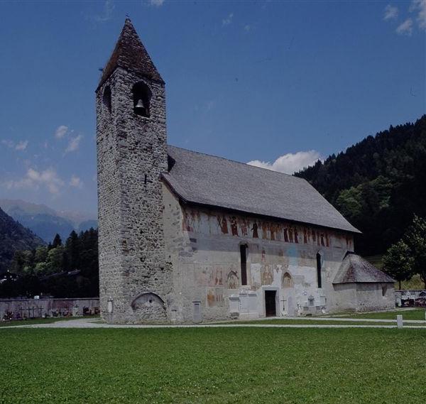 Risarcimento tombe danneggiate del cimitero di san Vigilio