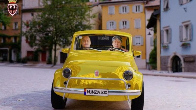 Vaccini: Nonna Nunzia è la protagonista del nuovo spot