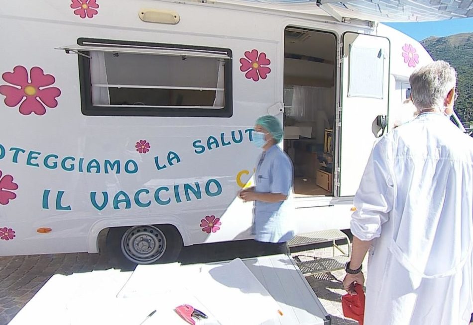 Ancora 1 decesso, 16 nuovi contagi. Verso le 735.000 vaccinazioni