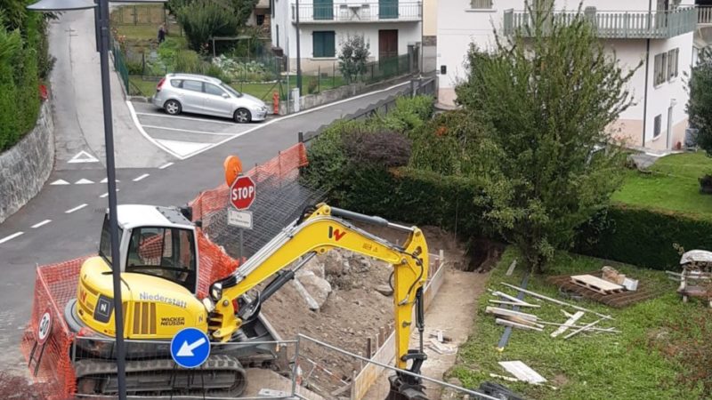A Porte di Rendena parcheggi, asfalti e giochi per bambini