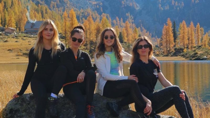 Le sorelle Ferragni al lago di San Giuliano