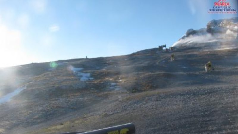 Skiarea Campiglio: grazie al freddo tornano a sparare i cannoni in cima al Grostè