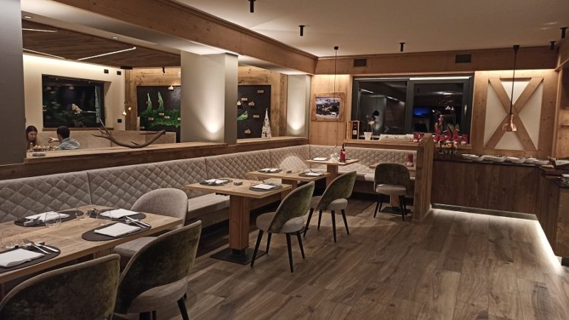 Thomas accompagna il cliente alla scoperta dei sapori del nostro territorio