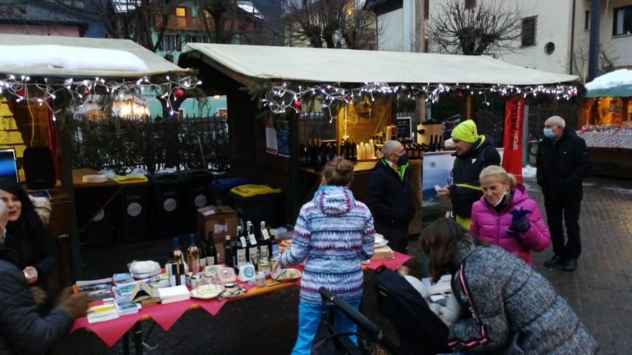 Piazza Carera: la Pro Loco di Orosei si presenta in piazza Carera