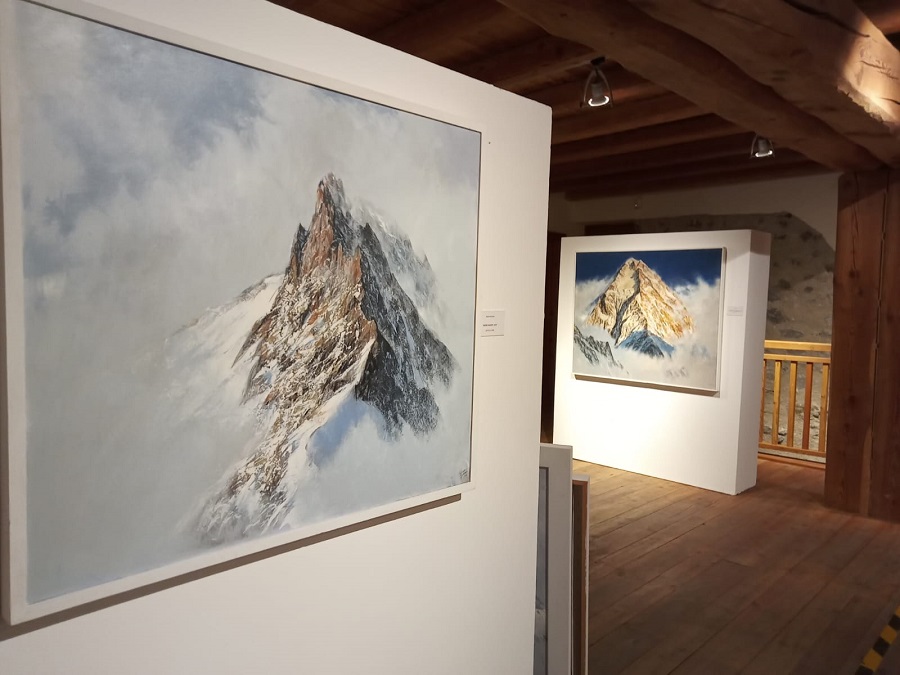 Le dimore della neve –  Aperta la mostra del pittore Mauro Berlanda a Casa Cus