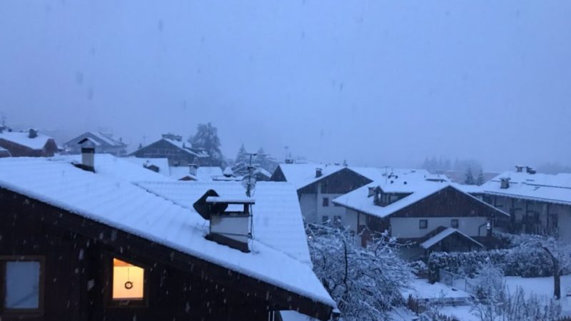 A Pinzolo continua a nevicare