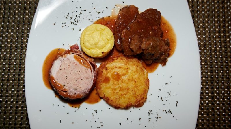 I prodotti Slow Food Razza Rendena si presentano tra le Dolomiti di Brenta