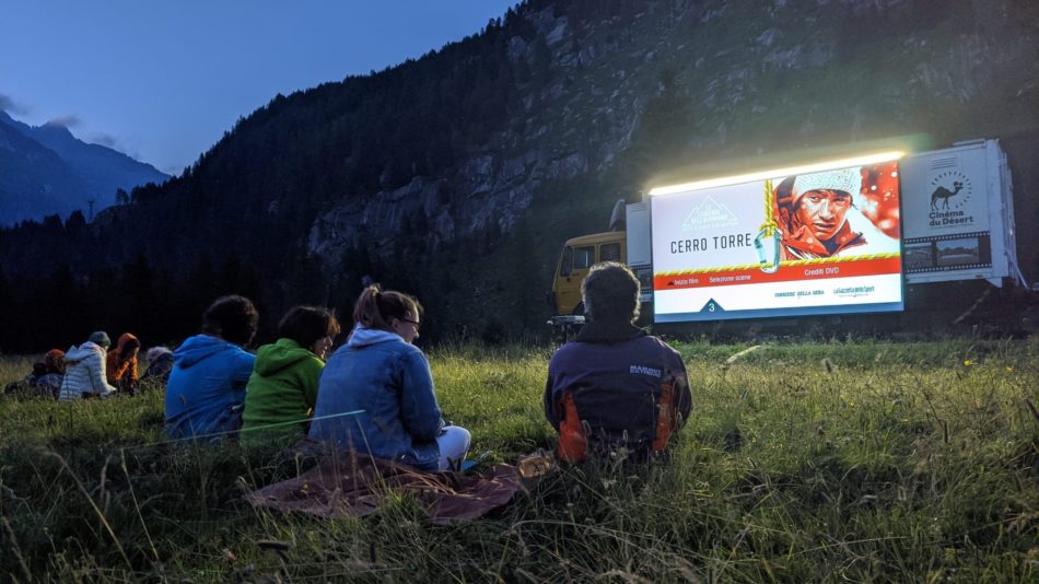 Ritorna SuperPark, il cinema silenzioso sotto le stelle nel Parco Naturale Adamello Brenta