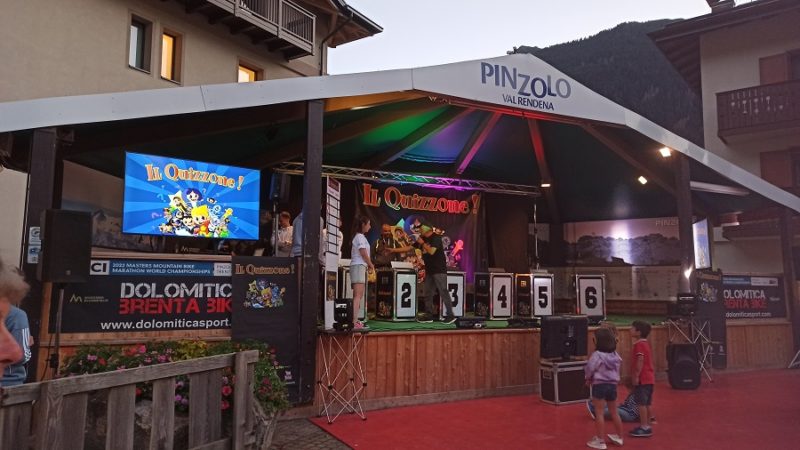 Tanta gente in piazza Carera per il “Quizzone”