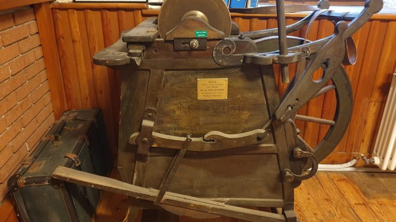 Pinzolo – Sabato 2 luglio: dalle 16.30 alle 19.00 i “Moleti della val Rendena” affileranno gratuitamente i coltelli