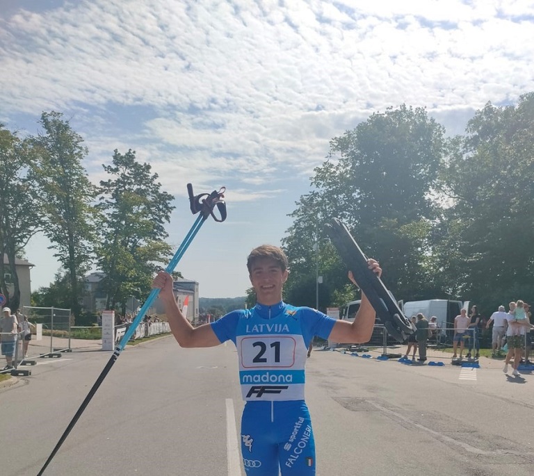 Giovanni Lorenzetti ha conquistato la medaglia di bronzo ai Mondiali Skiroll Juniores in Lettonia