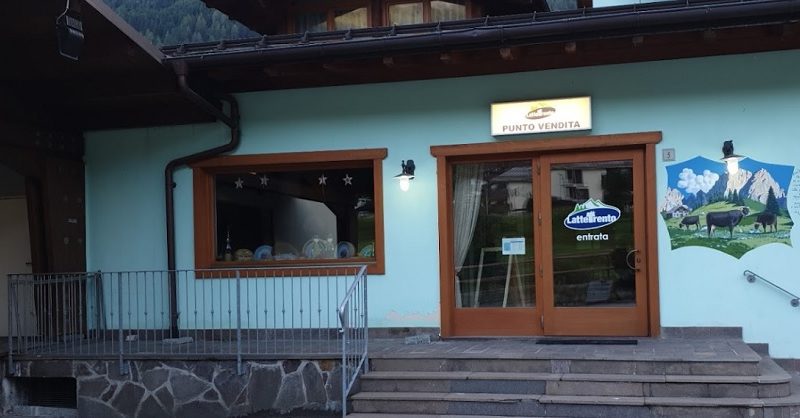 Sempre aperto lo spaccio del caseificio di Pinzolo/Giustino