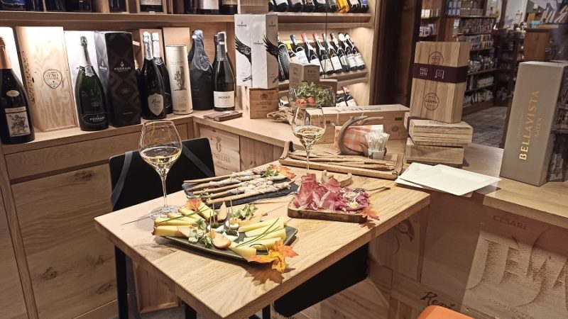 Pinzolo – Aperitivo “gourmet” da Caola, what else?