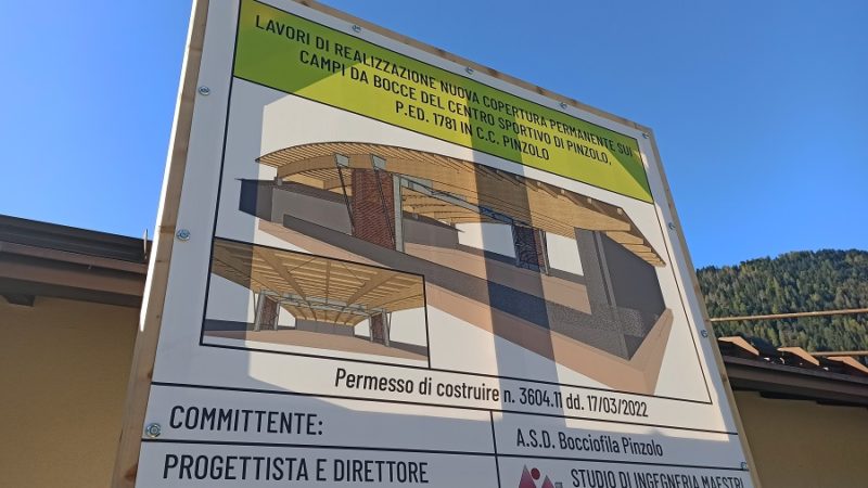 Sono iniziati i lavori di copertura dei campi da bocce alla Pineta di Pinzolo