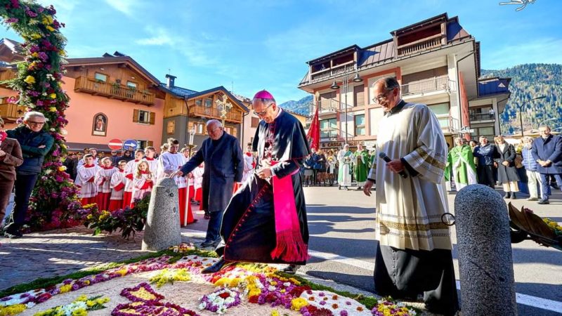 Domenica 6 novembre la Comunità di Sopracqua ha festeggiato mons. Ivan Maffeis