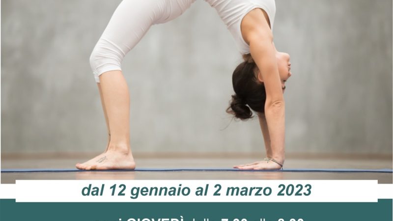 Corsi di yoga organizzati presso il palasport di Carisolo
