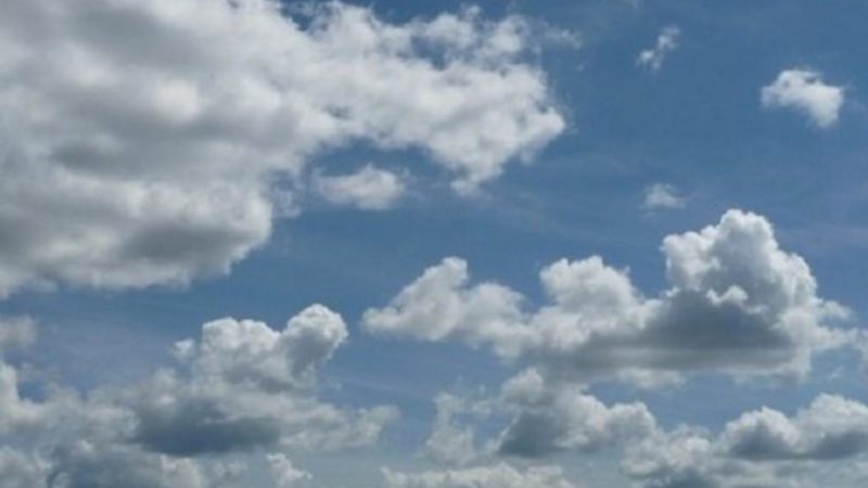 Forti raffiche di vento in quota. Nelle valli arriva il foehn