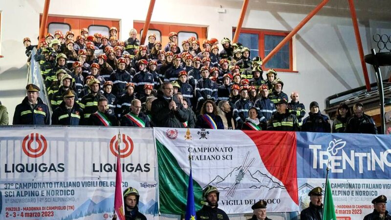 ALLA PRESENZA DEI MASSIMI VERTICI DELLA PROTEZIONE CIVILE NAZIONALE SI APRONO I CAMPIONATI DI SCI DEI VIGILI DEL FUOCO