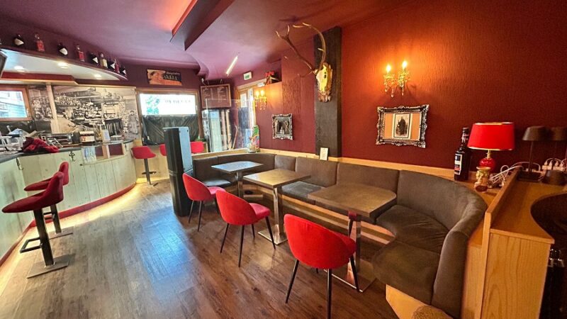 Il bar Presanella si rifà il look