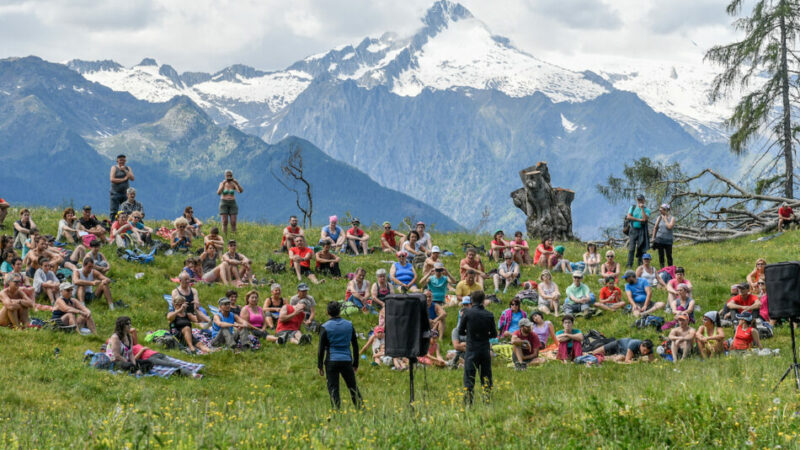 Madonna di Campiglio: il teatro va in scena sui monti. Aperta la telecabina 5 Laghi