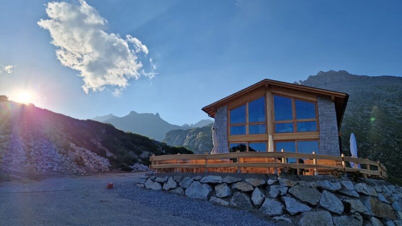 Mercoledì 19 luglio apre il nuovissimo rifugio Cornisello in val Nambrone