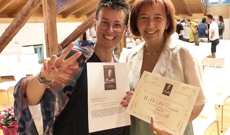 I bambini delle classi II – IV della scuola primaria di Carisolo con le maestre Erica e Maura vincono il Premio Papaleoni