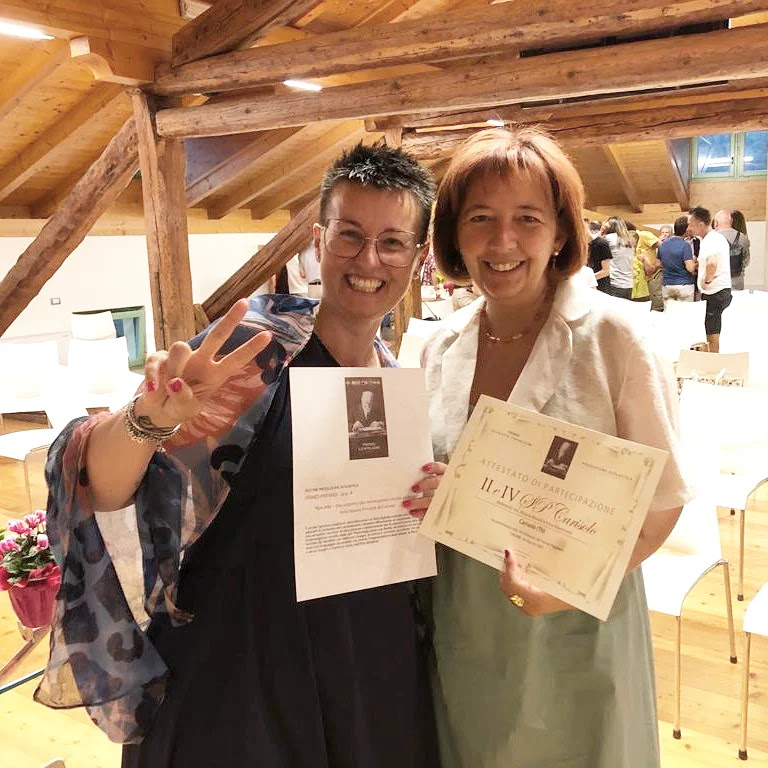 I bambini delle classi II – IV della scuola primaria di Carisolo con le maestre Erica e Maura vincono il Premio Papaleoni